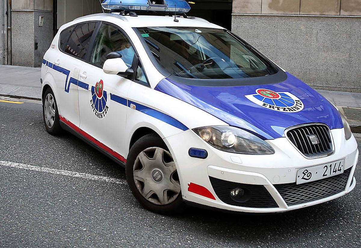 Herido un ciclista tras ser arrollado por una furgoneta en Berriz