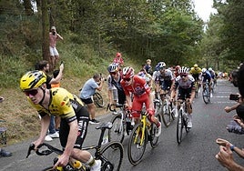 En directo, la etapa de La Vuelta con salida y final en Bilbao