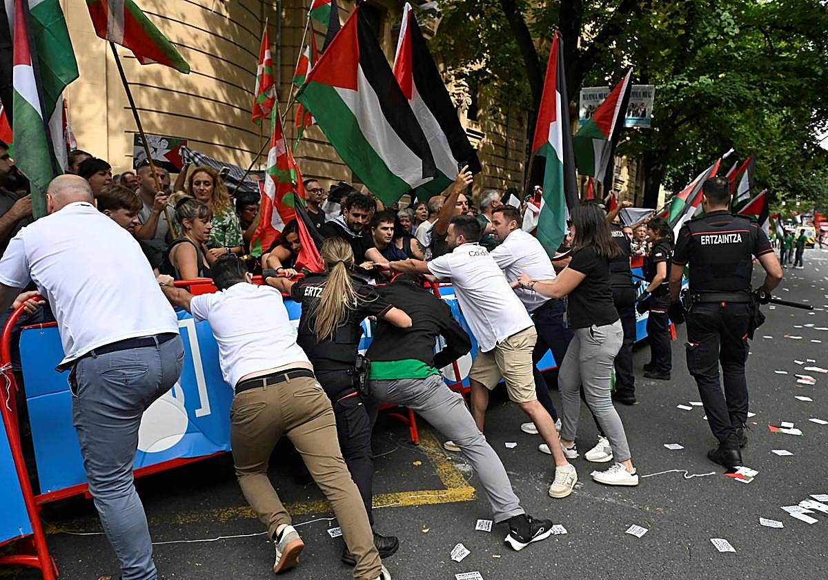 Quedan en libertad los tres detenidos en las protestas de La Vuelta en Bilbao