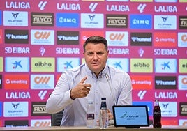 César Palacios, durante su comparecencia de ayer en Ipurua.