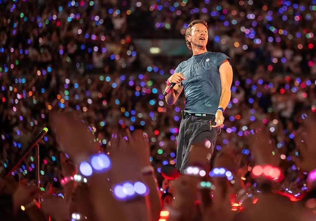 Chris Martin en su concierto en Wembley, Londres.