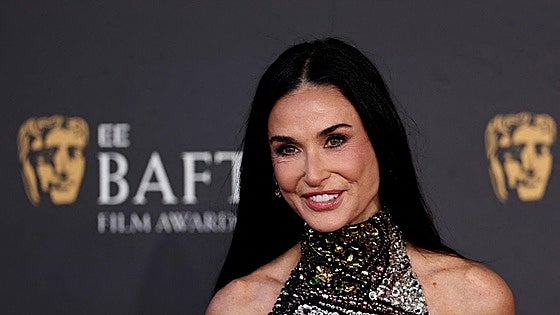 Demi Moore defiende a la mujer de Bruce Willis ante las críticas por internarlo