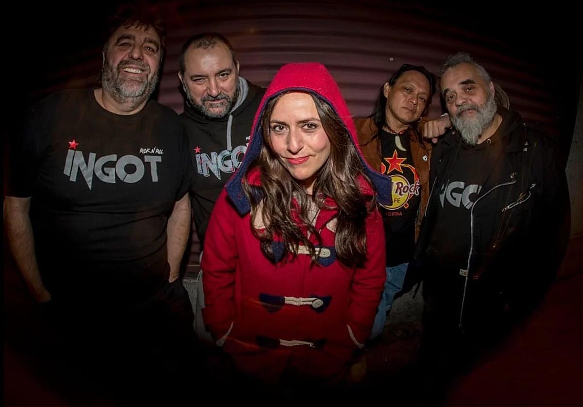 El grupo de rock Ingot, que nació en 2017 «como un proyecto entre amigos», se consolidó el año pasado con el lanzamiento de su primer disco, 'Zeuzgaz' (Elkar).