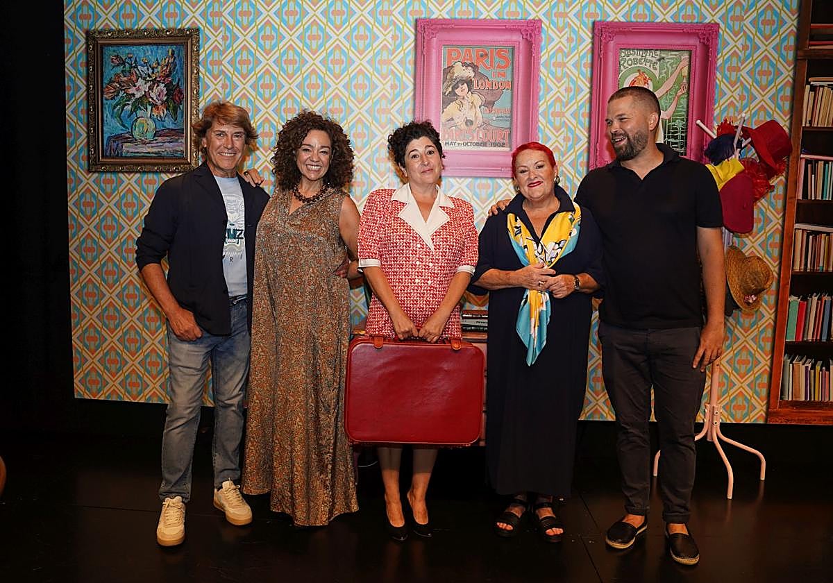 Jon Marín, Gurutze Beitia, Gemma Martínez, Karmele Larrañaga y Borja Elorza.