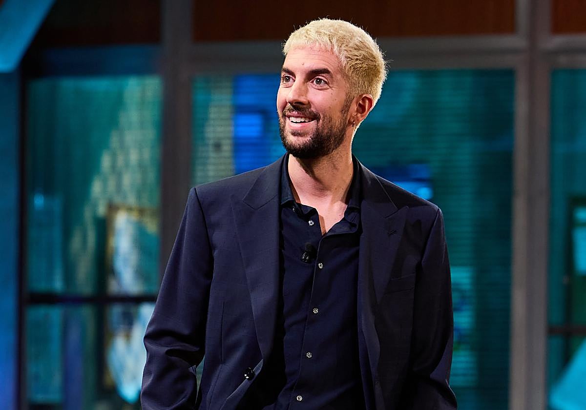 Lluvia de vaciladas a David Broncano por su nuevo pelo rubio platino