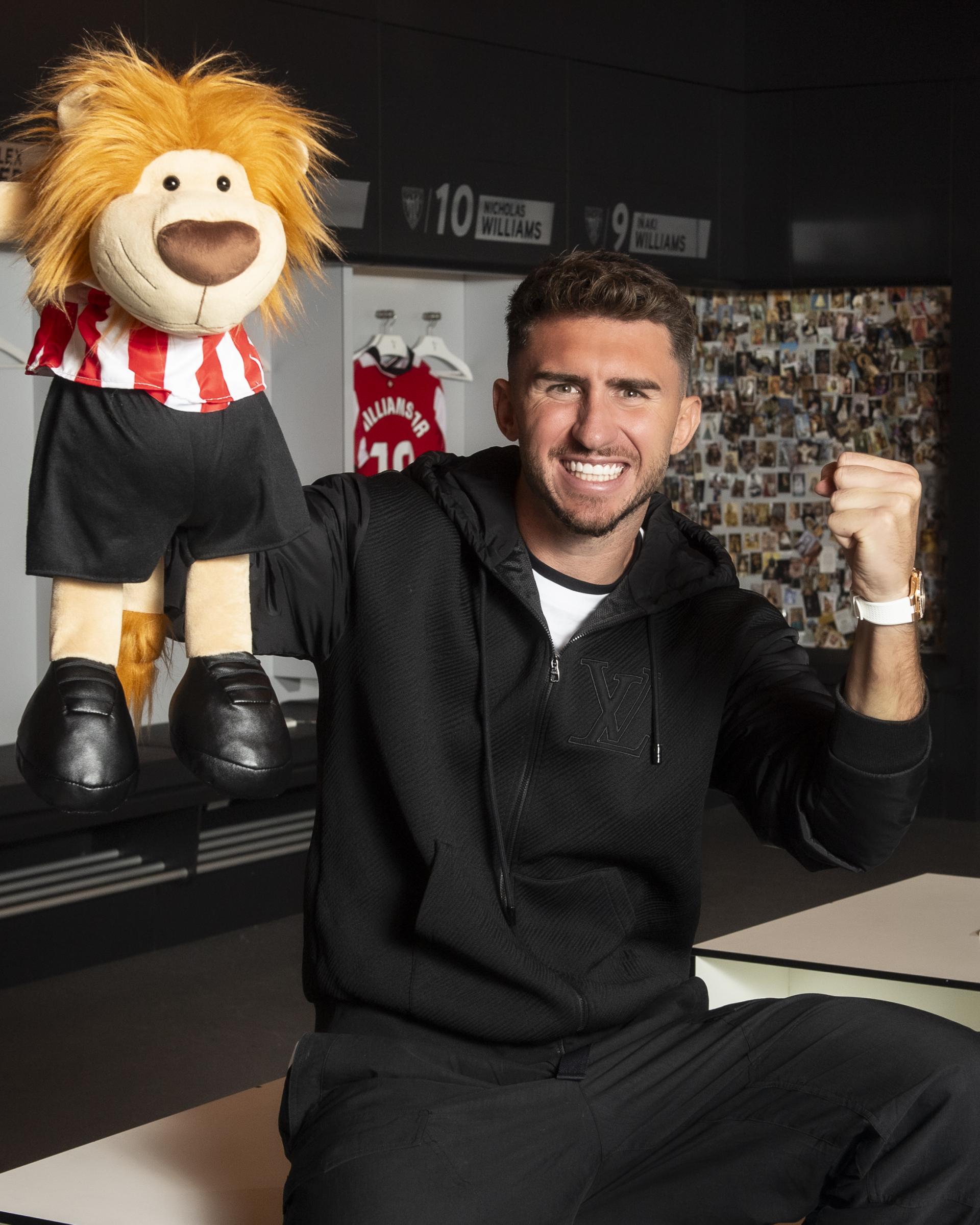 Laporte ya viste la camiseta del Athletic