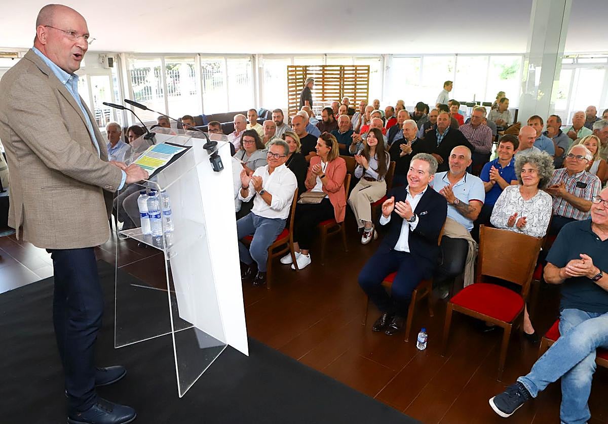 La firma presentó ayer su nueva adquisición ante un nutrido grupo de agricultores y firmas del sector.