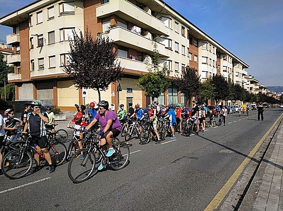 Una ruta guiada a pie, un mercado de bicicletas de segunda mano... llega la Semana Europea de la Movilidad a Basauri