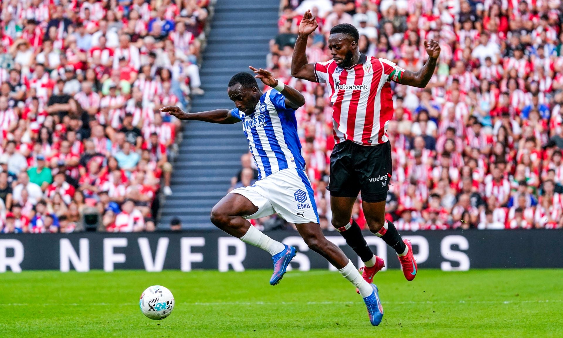 Las mejores imágenes del derbi entre Athletic y Alavés