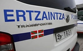 Investigan las pintadas contra un ertzaina que entrena al equipo de fútbol de Amurrio