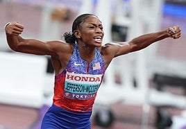 Jefferson-Wooden celebra su victoria.