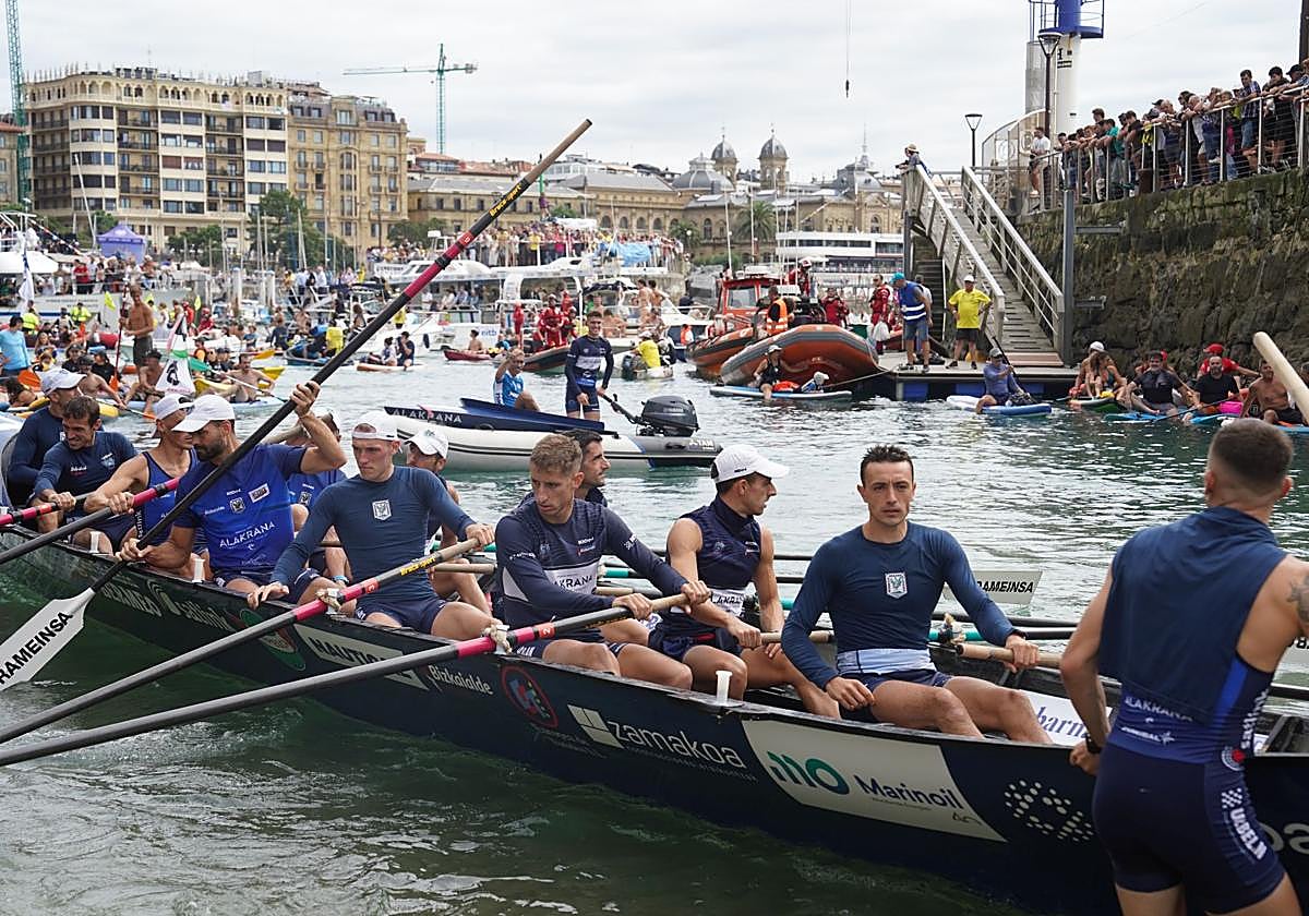 «La desilusión de que se te escape la bandera no puede empañar todo el trabajo», destaca el técnico de Zierbena, Dani Pérez