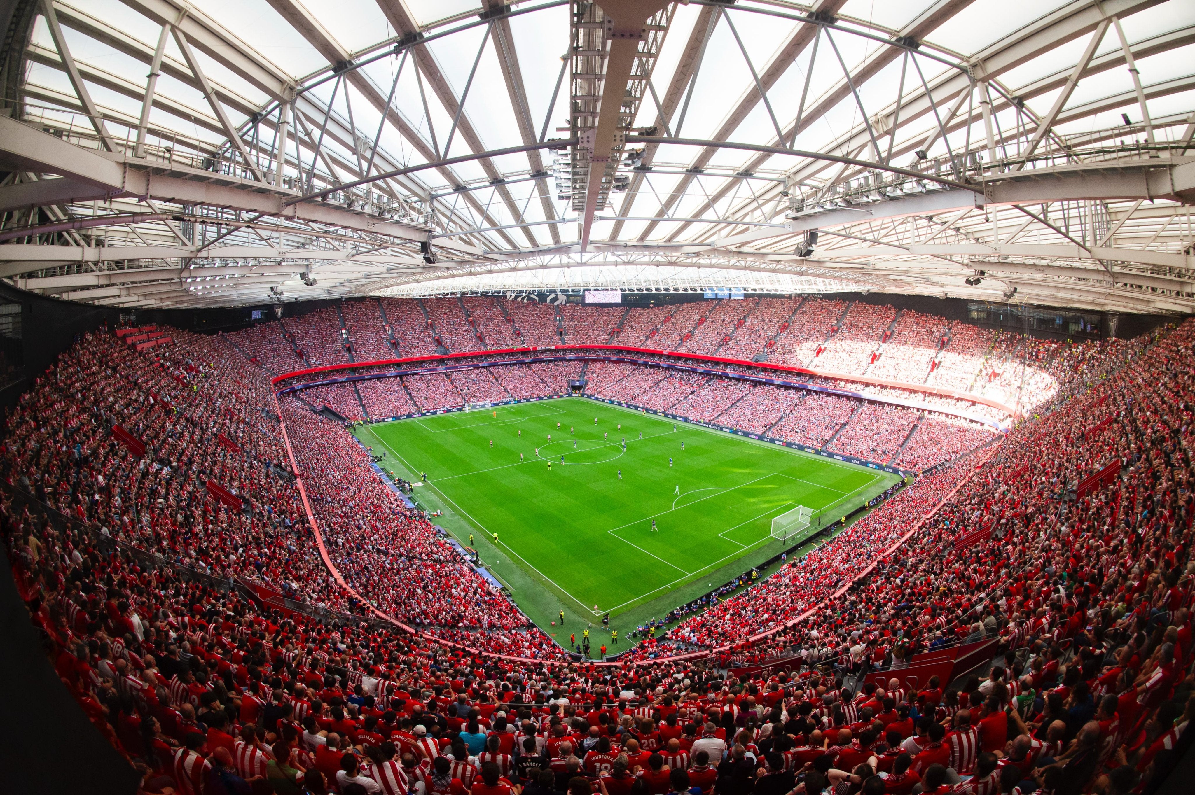 El regreso a la Champions deja la séptima mejor entrada de la historia en San Mamés