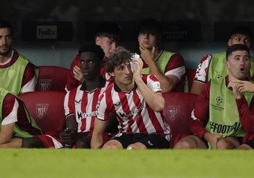 El fuerte choque de cabezas entre Mikel Merino y Unai Gómez, sustituido a los 20 minutos de entrar al campo