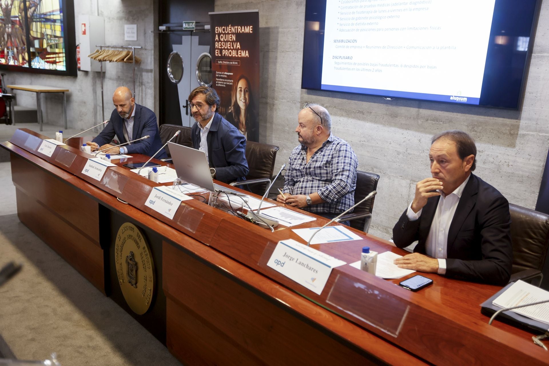 Luis Jiménez, Andoni Armentia, Jordi Fernández y Jorge Lanchares en las jornadas sobre los costes del absentismo.