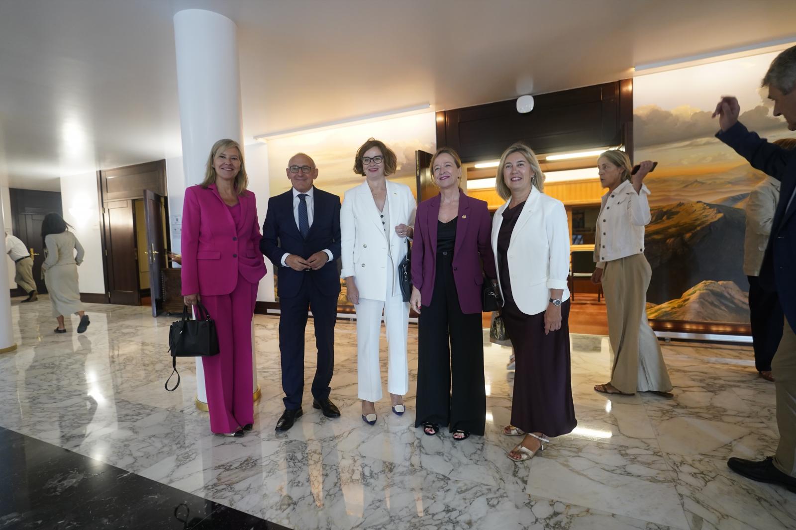 Pradales asume riesgos (o quizás no)