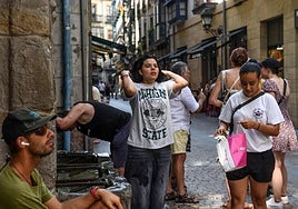 Bilbao ha superado los 28 grados a las 10 de la mañana.