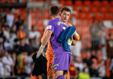 Agirrezabala, de discutido a jugar su mejor partido del curso ante su exequipo