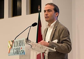 Iñigo Ansola, en la mañana de este domingo en un acto de su partido en Durango.