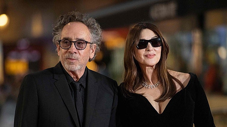 Monica Bellucci y Tim Burton rompen después de dos años juntos