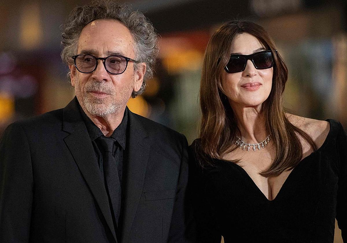 Tim Burton y Monica Bellucci, el año pasado en el Festival de Cine de San Sebastián.
