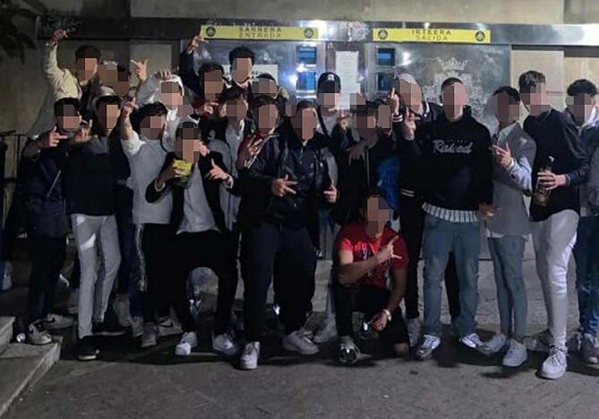 Fotografía de ´Les Derniers Salopards´ (LDS), una de las bandas más activas.