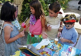 Informazioarekin zerikusirik ez duten haurrak.