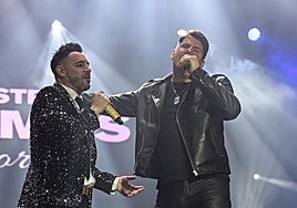 Andy y Lucas, durante el concierto en Miribilla en 2024