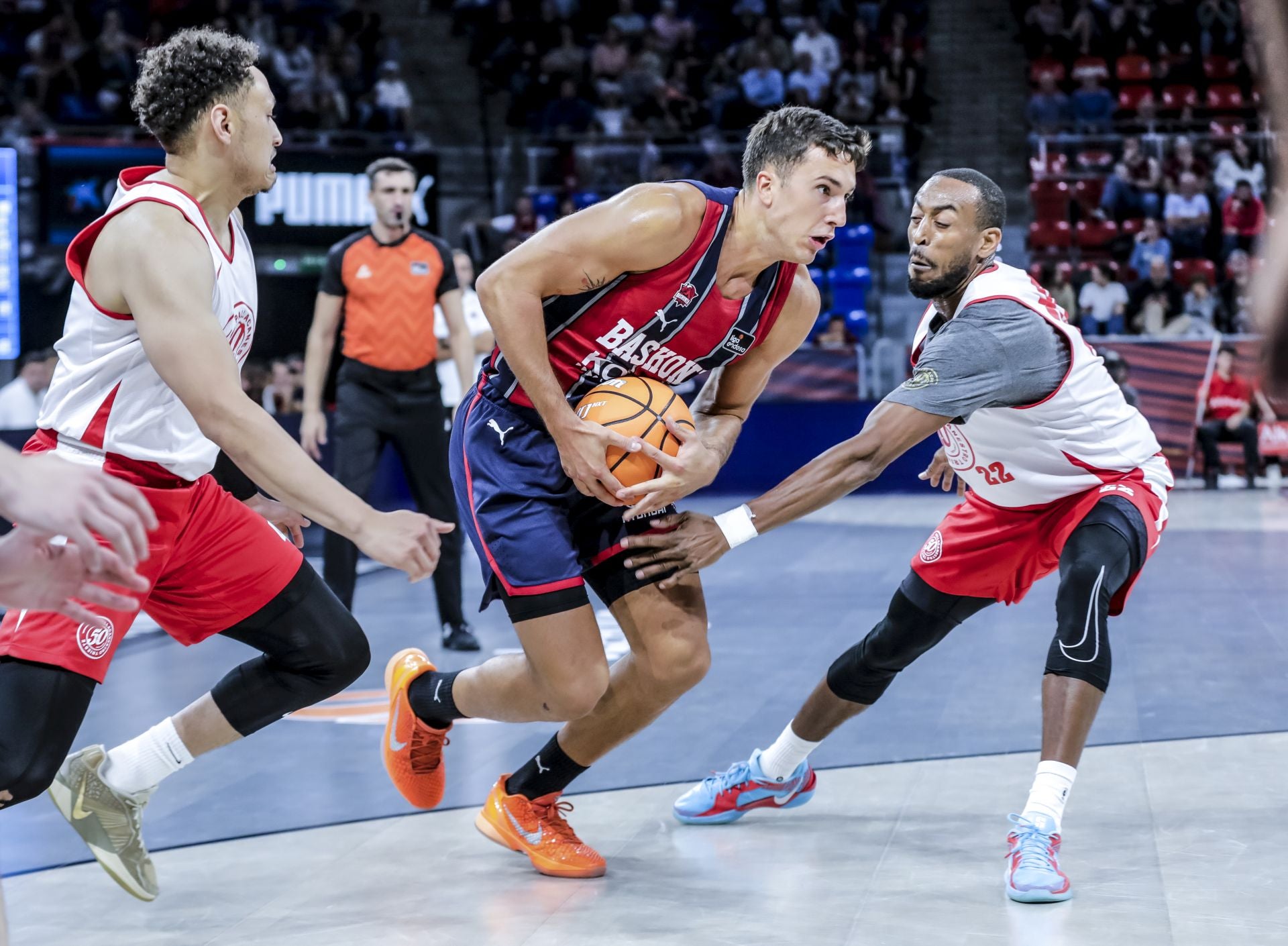 Las mejores imágenes del Baskonia-Pallacanestro Trieste