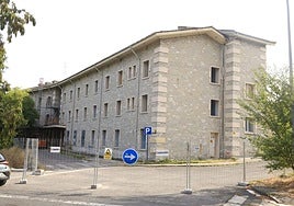 Las obras del centro de refugiados de Arana «discurren con normalidad».