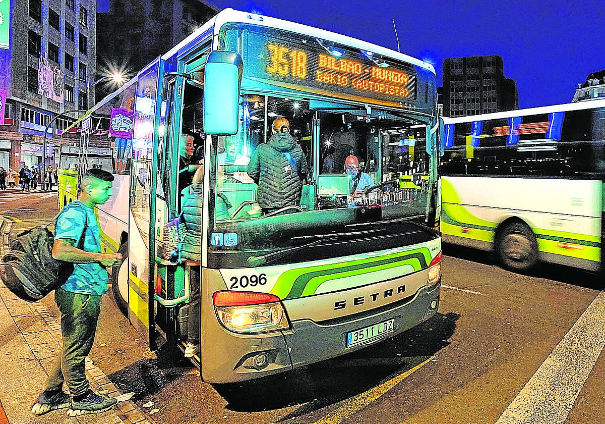 Imagen de archivo de una línea de Bizkaibus ajena a esta información.