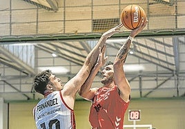 Una de las dos derrotas del Surne fue ante el Zaragoza.