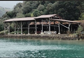 Los astilleros Egiguren, declarado Bien Cultural, están junto al río Lea de Lekeitio.