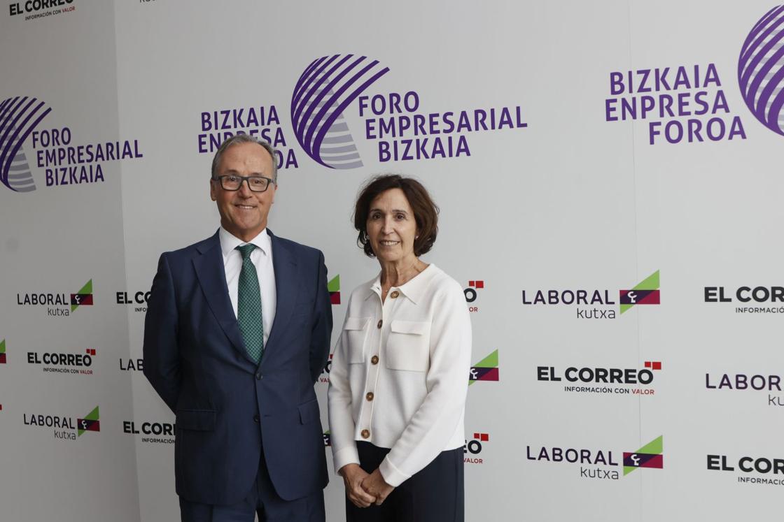 Fernando Zabalgogeazcoa y Miren Loyola.