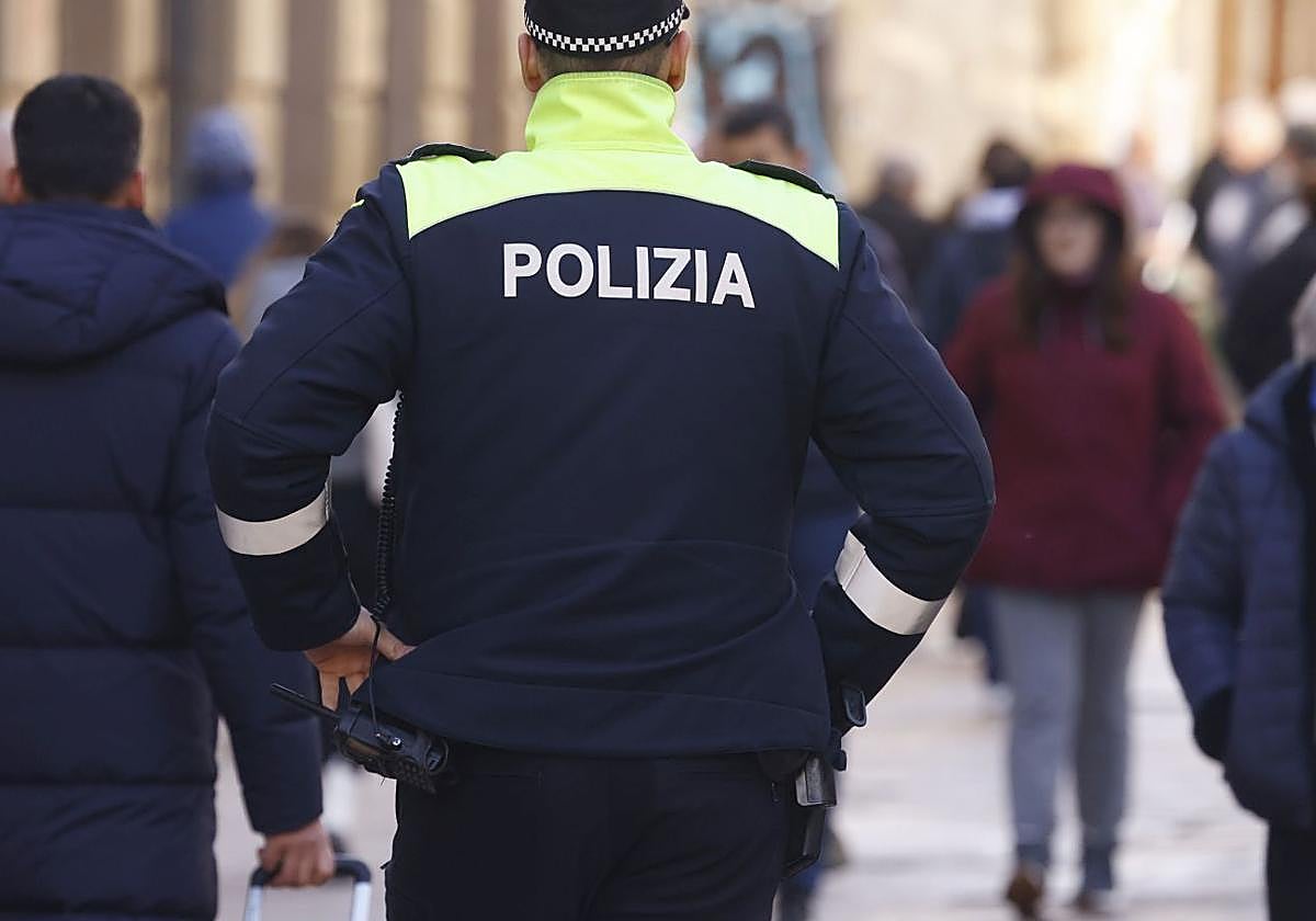 Detenido tras robar en un comercio de Vitoria, huir y ser perseguido por la dependienta