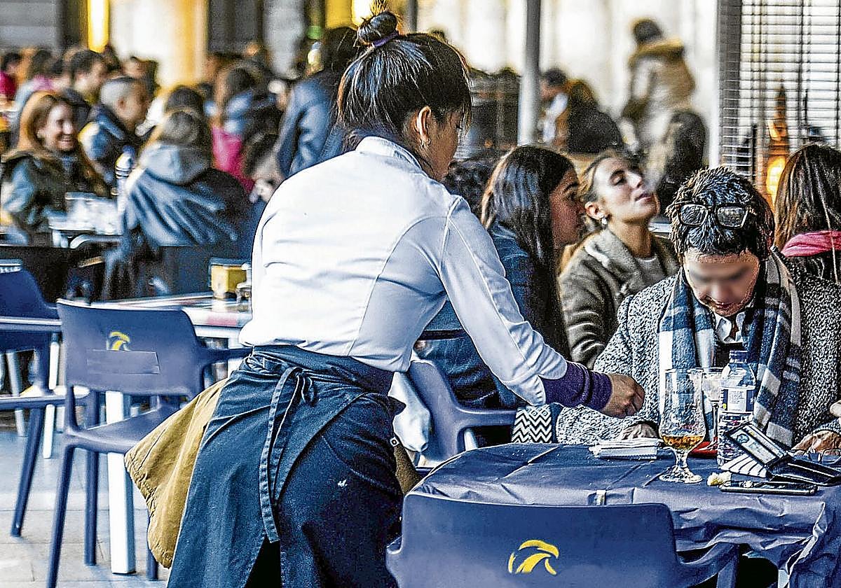 La hostelería es uno de los sectores donde el contrato fijo-discontinuo es más habitual.