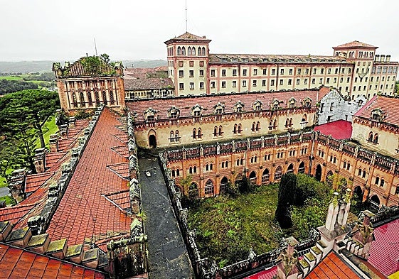 Edificios de la Universidad Pontificia de Comillas donde se desarrolló el rodaje.