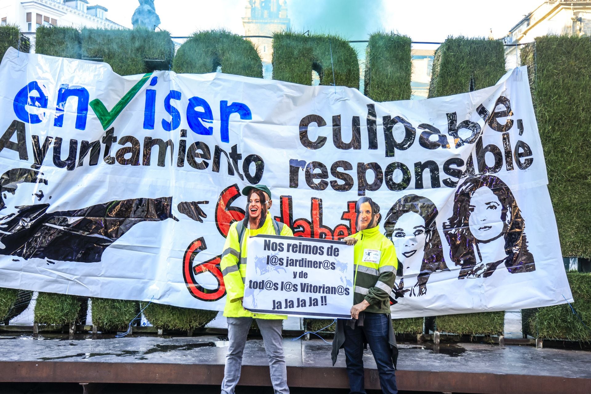 Los jardineros se manifiestan por Vitoria en su sexto mes de huelga