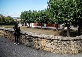 Exterior de las instalaciones de Bernedo en donde la Asociación Sarrea Euskal Udaleku Elkartea desarrolla sus polémicos campamentos de verano.