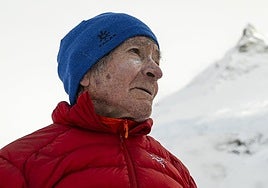 Carlos Soria hace historia y se convierte a los 86 años en la persona de más edad en coronar un ochomil