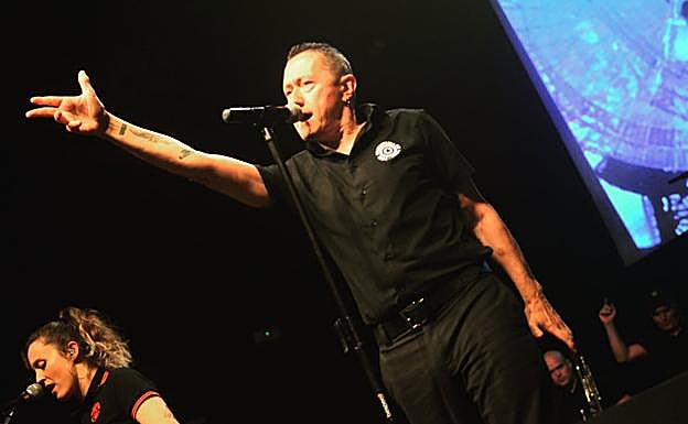 Muguruza mandando en escena