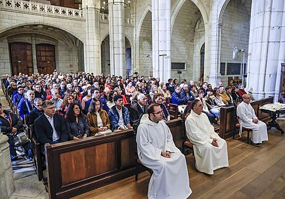 Un momento de la ceremonia celebrada este sábado en la Catedral de Santa María.