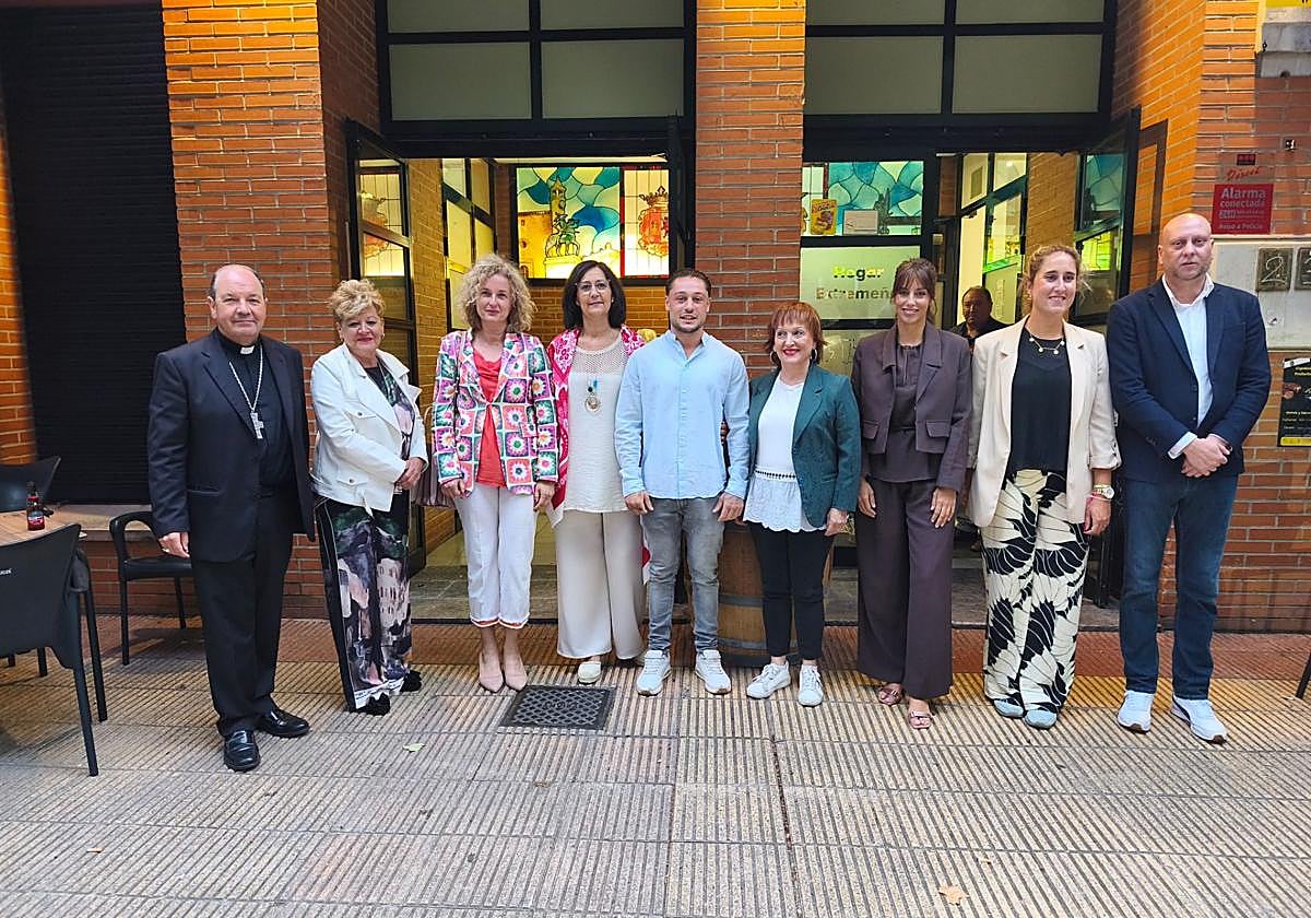 Juan Carlos Elizalde, Ana del Val, Cristina González, Isabel Logo, David Barroso, Julia Liberal, Almudena Cid, Mar Dabán y Pascual Borja.