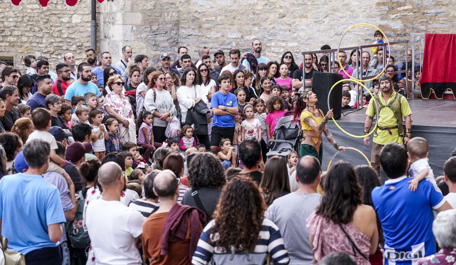 Vitoria festeja sus orígenes medievales