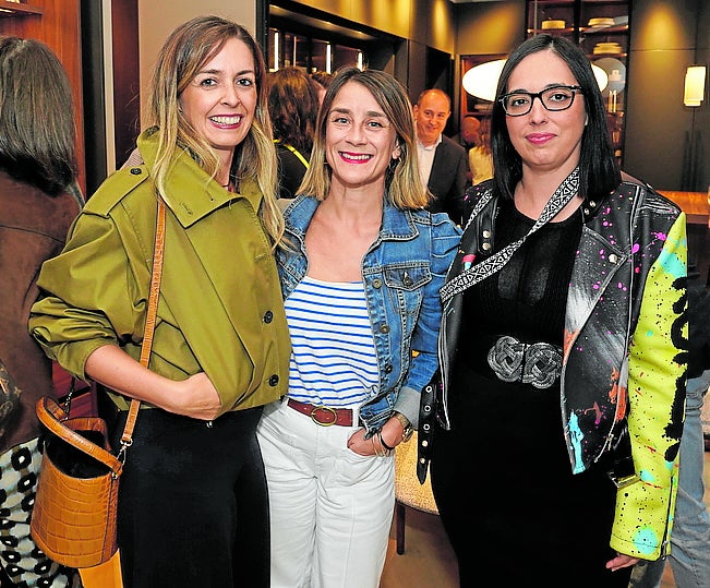 Iraide Urrutia, Natalia del Rey y Raquel Lamas.