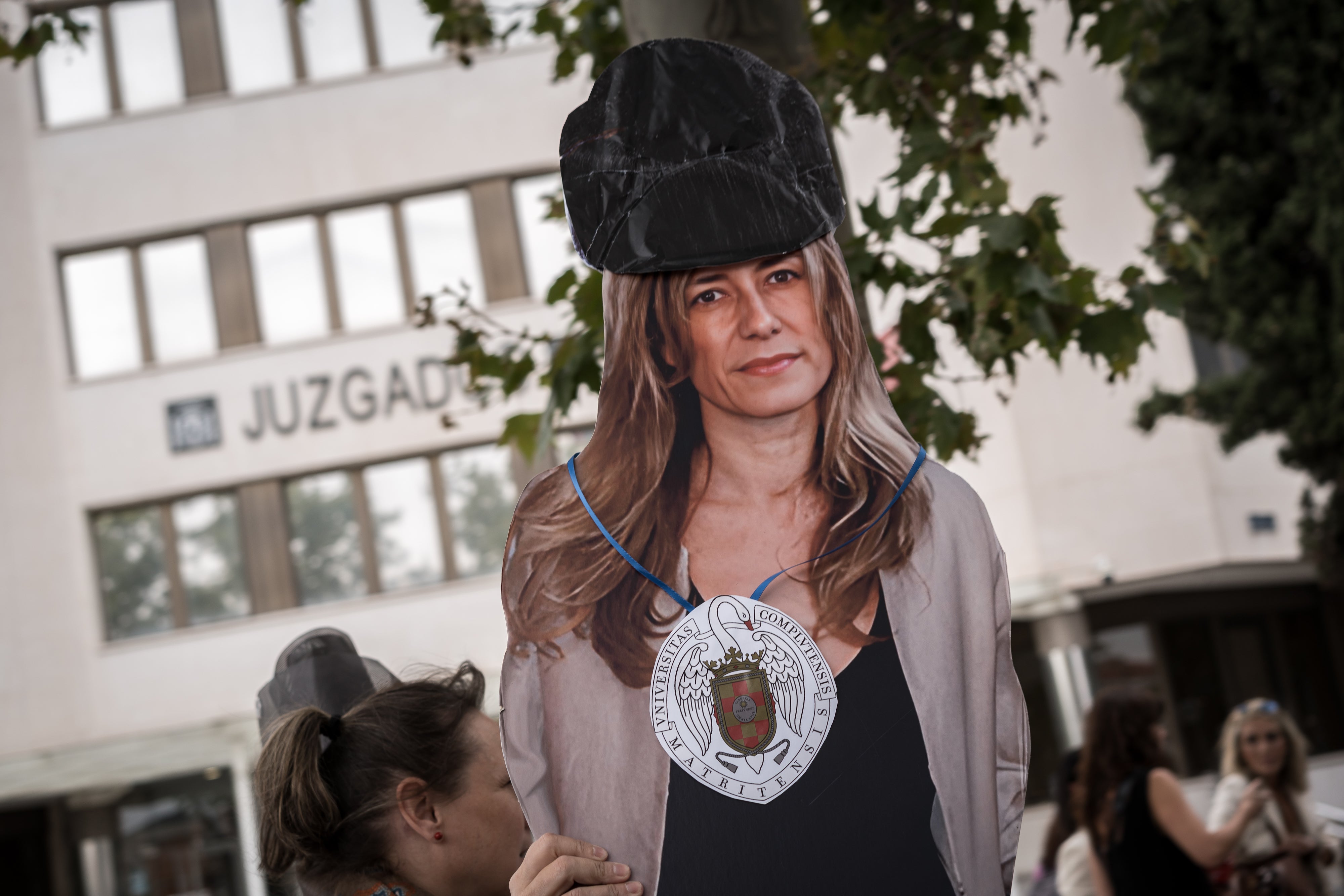 El juez Peinado cita nuevamente a Begoña Gómez, la asesora de Moncloa y el delegado del Gobierno en Madrid