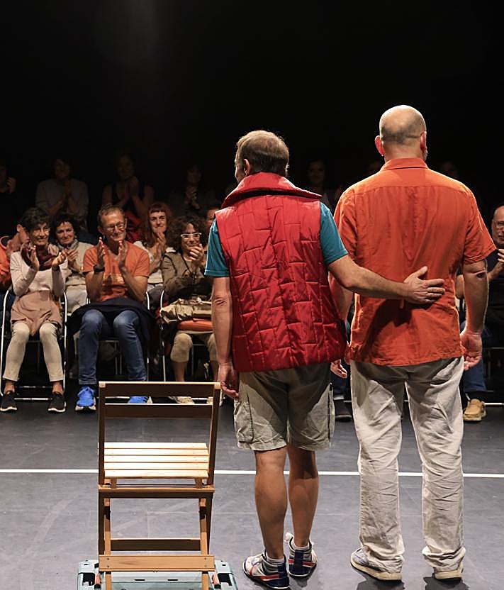 Imagen secundaria 2 - Imágenes de 'Algo muy tocho', de Pez Limbo, y de la propuesta inmersiva 'Máquina mística'.