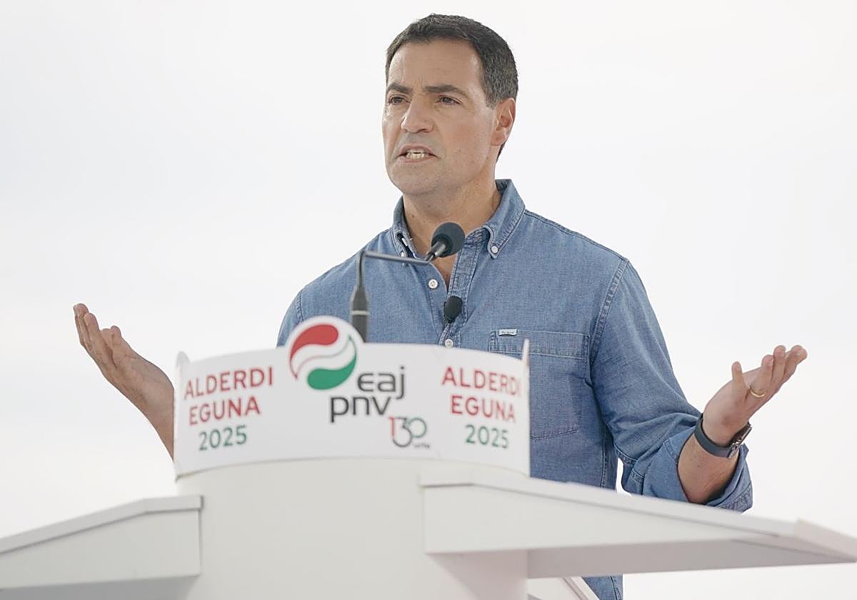 El lehendakari, Imanol Pradales, el domingo en su intervención en el Alderdi Eguna.