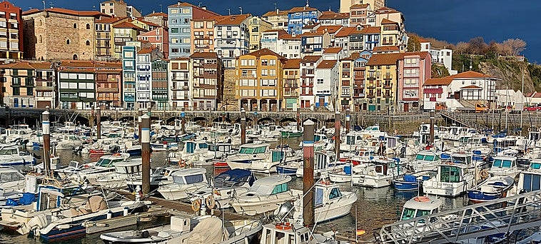 El programa de las jornadas abordará también la importancia de las casas de los pescadores de Bermeo, edificios coloridos de arquitectura tradicional.
