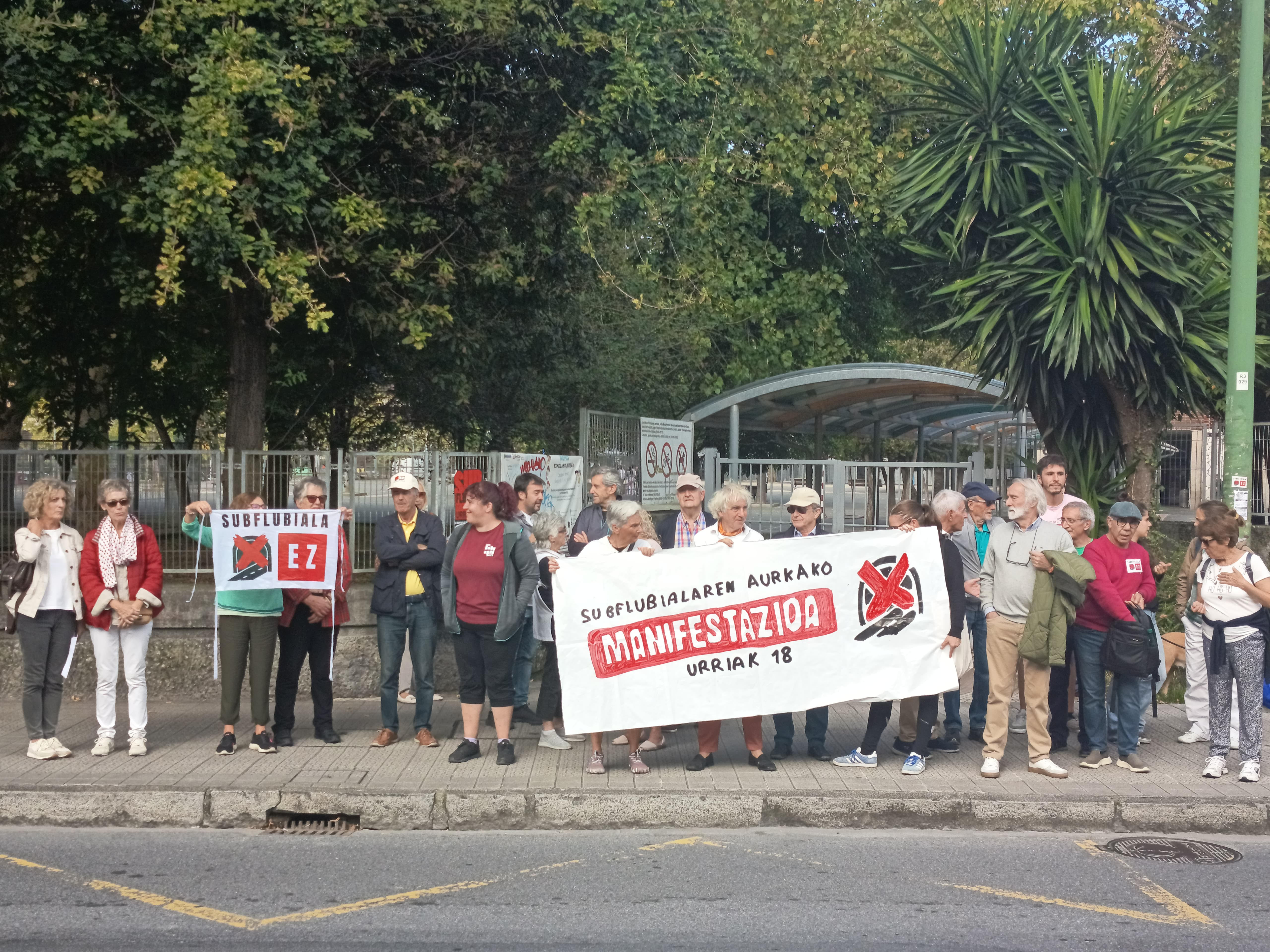 «El subfluvial pone en riesgo el instituto de Artaza y le deja sin parte del patio»